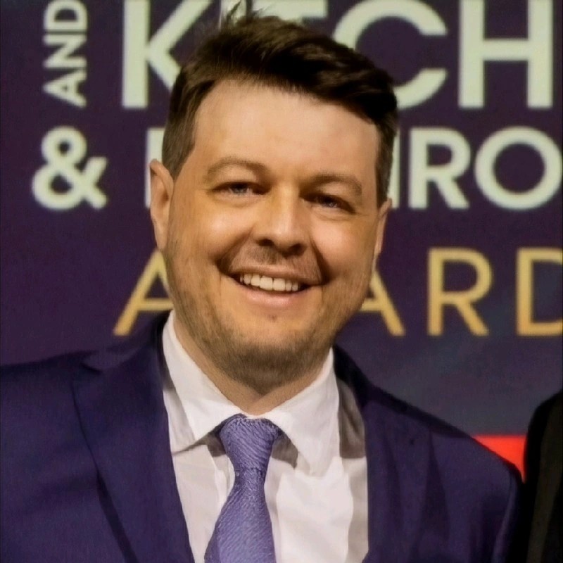 Angus Thomson